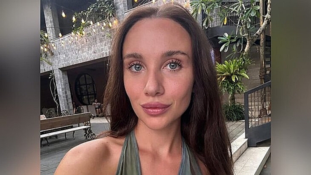 Скандальная российская певица похвасталась образом почти за три миллиона рублей