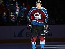 "Колорадо" повторно разгромил "Аризону" со счетом 7:1 и вышел в 1/4 финала плей-офф НХЛ