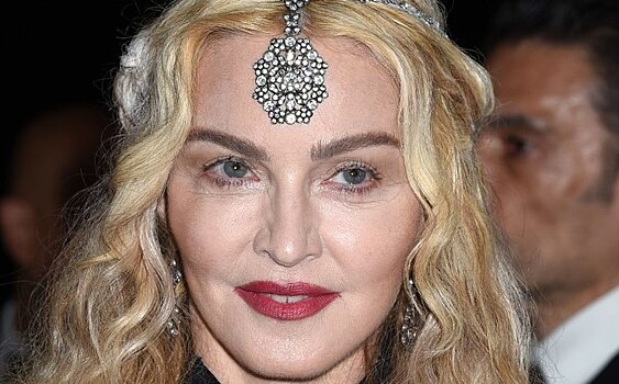 Мадонна назвала свой скандальный наряд «политическим заявлением»