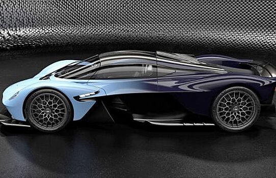 Aston Martin, предложит третий вариант своего гиперкара Valkyrie