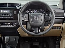 Honda начала прием заказов на обновленный компактный седан Amaze