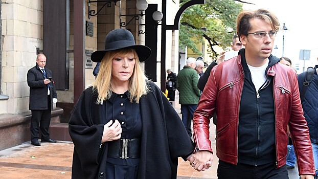 Нелегкий брак Галкина* и Пугачевой: разлуки, споры и статус иноагента