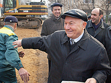 Поразительно, что Доренко и Лужков ушли в один год