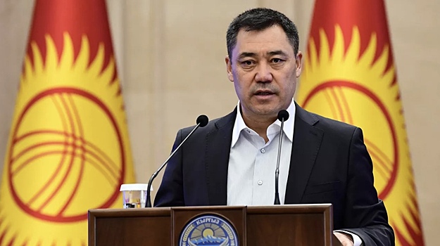 Президент Киргизии призвал жителей прекратить «пустую трату денег»