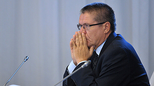 В "Газпроме" объяснили отказ Улюкаеву в дивидендах