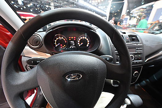 Производство самого популярного автомобиля в России приостановят