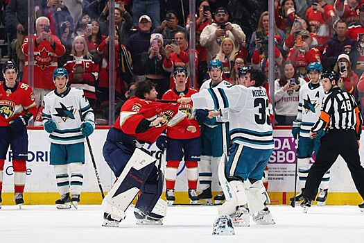 Флорида — Сан-Хосе — 1:4 — видео, голы, обзор матча регулярного сезона НХЛ, драка Бобровского с вратарём Недельковичем