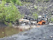 В МЧС уточнили число погибших и пострадавших при падении автобуса в Якутии