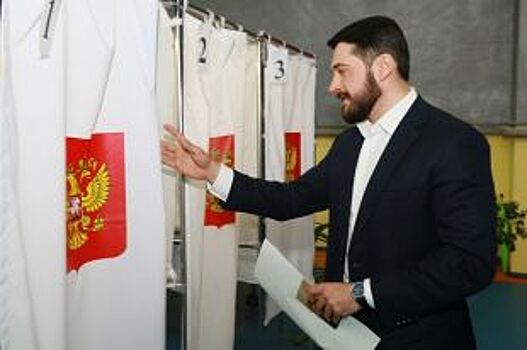 Депутат Государственной Думы Александр Прокопьев проголосовал в Бийске