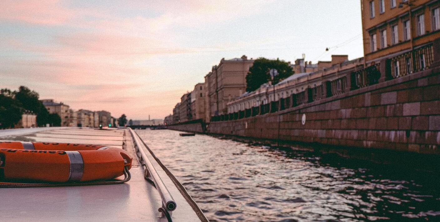 Навигация спб. Начало навигации в санкт петербурге 2025. Навигация рек и каналов спб. Питер фото сегодняшнего дня. Начало навигации в санкт петербурге 2025.