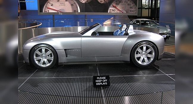 В Сети вспомнили о незаслуженно забытом концепте Shelby Cobra 2004 года