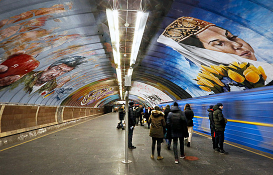 В Киеве просел грунт под зданиями около затопленной станции метро