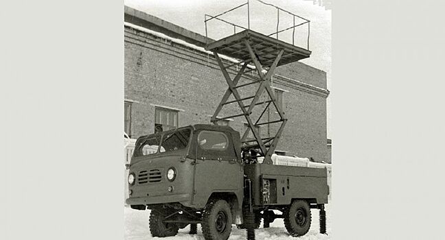 Пользователи интернета вспомнили об авиационном подъемнике УАЗ