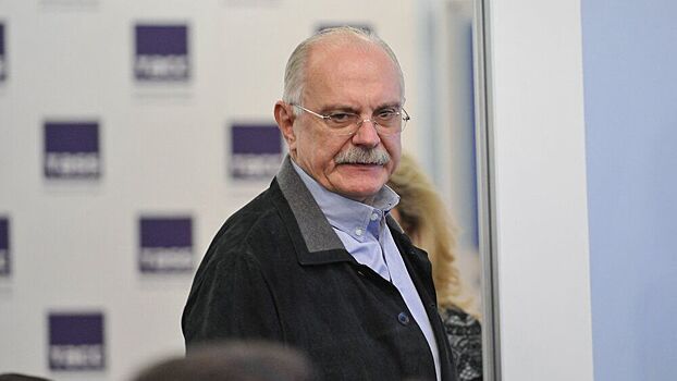 Никита Михалков связал мультикультурализм и жестокое убийство актрисы Элин Кранц