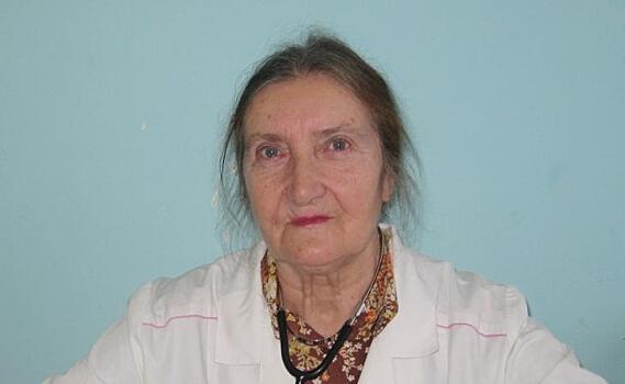 В Курской области простились со старейшим врачом Марией Токаревой