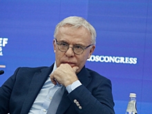 Фетисов рассказал, как Константинов показал средний палец Клинтону в Белом доме