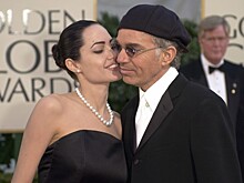 Бывший муж Анджелины Джоли прокомментировал ее татуировки