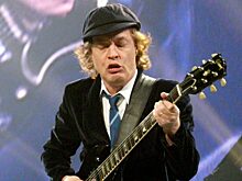 AC/DC впервые за много лет записали новый трек