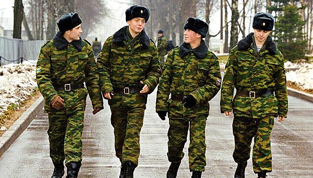 Основу российской армии укрепили деньгами