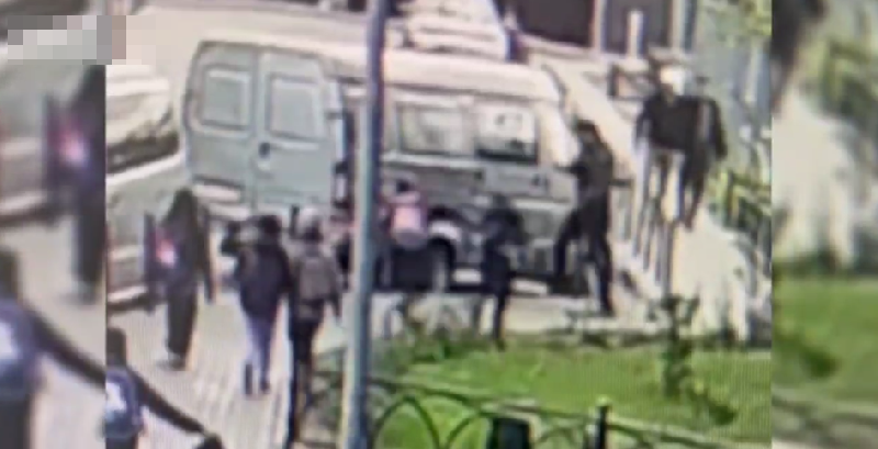 Неадекватный мужчина в Люберцах ударил 9-летнюю девочку и пожалел об этом