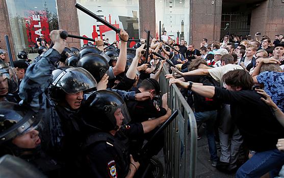 Мосгорсуд сообщил о 88 арестах и 330 штрафах для участников митинга 27 июля