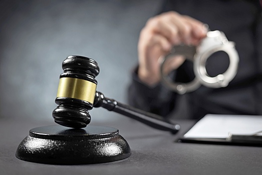 Юрист Хаминский: За разглашение налоговой тайны можно сесть в тюрьму