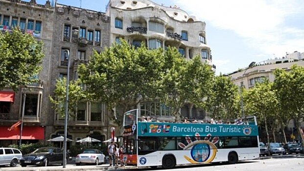 В Барселоне запретили велорикш, а также поездки на сегвеях и скутерах в Старом городе