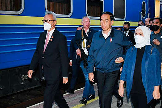 Президент Индонезии Видодо едет на Украину