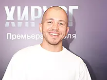 «Я сегодня за кадром»: звезда «Чернобыля» Сергей Романович работает на Марго Овсянникову