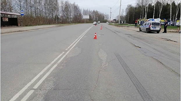 В Кирове автоледи на иномарке сбила мотоциклиста