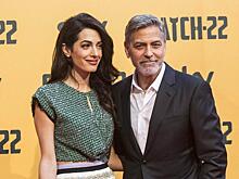 Джордж Клуни рассказал о жизни в изоляции с Амаль и близнецами — «Я стриг волосы сыну»