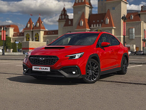 Спортседан в пижаме и галошах: тест-драйв Subaru WRX