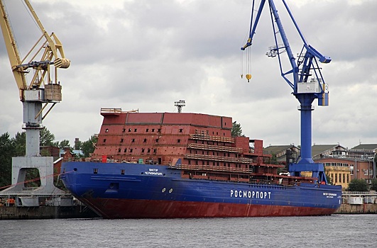 Адмирал: Возгорание на ледоколе «Черномырдин» не критично