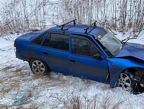 В Самарской области погиб пассажир съехавшего в кювет Daewoo