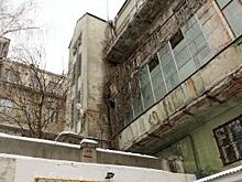 У Мергасовского дома в Казани выставили охрану