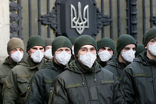 Украинцы начали лечиться от коронавируса препаратом для скота
