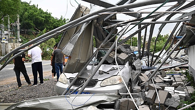 Во время торнадо в Китае погиб один человек и 79 пострадали