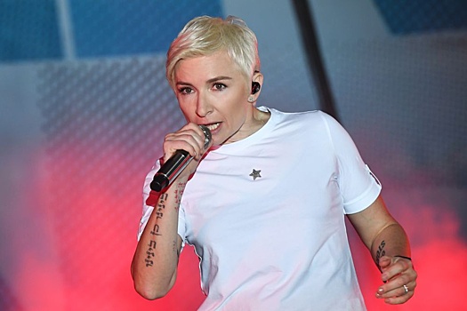 Диана Арбенина получила травму позвоночника, упав с лестницы