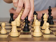Читерский скандал в российских шахматах: спортсмен выиграл партию со включёнными смарт-часами — кого накажут?