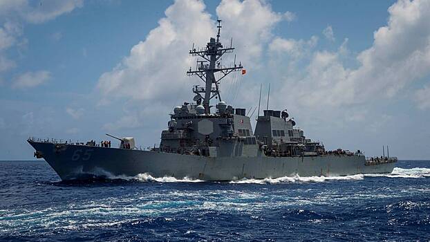 В России ответили на публикации о блокировке эсминца ВМС США близ Кубы