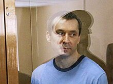 Названы банки, где обналичивали найденные у сестры Захарченко деньги