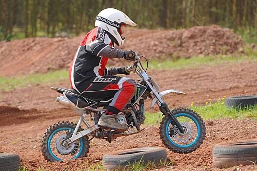 В России одной категории водителей запретят выезжать на дороги общего пользования