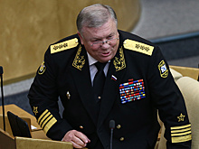 Лужков стал доверенным лицом кандидата в депутаты Комоедова