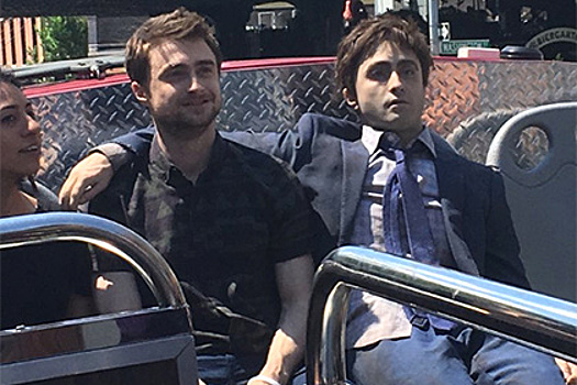 Дэниел Рэдклифф проехал по Нью-Йорку со своим чучелом