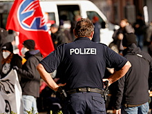 Немецкие ультраправые с ножами вышли навстречу мигрантам на польской границе