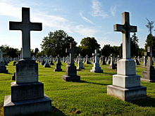 В РПЦ рассказали, что строго запрещено делать на кладбище