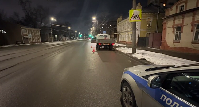 УАЗ сбил женщину на улице Чкалова в Нижнем Новгороде