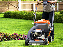 Как выбрать лучшую модель газонокосилки бензиновой самоходной – рейтинг 2017−2018 гг.