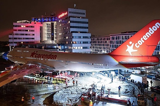 Во дворе одного из голландских отелей "приземлился" Вoeing 747
