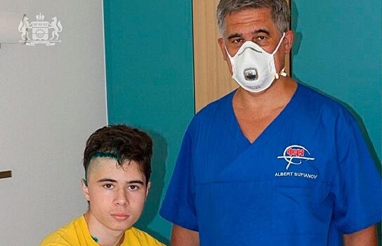 Тюменские нейрохирурги спасли 17-летнего челябинца с опухолью мозга